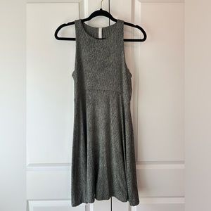 ATHLETA SANTORINI THERA PRINTED DRESS MOJAVE LAUREL OLIVE (SIZE S)